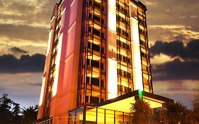 North Point Hotel